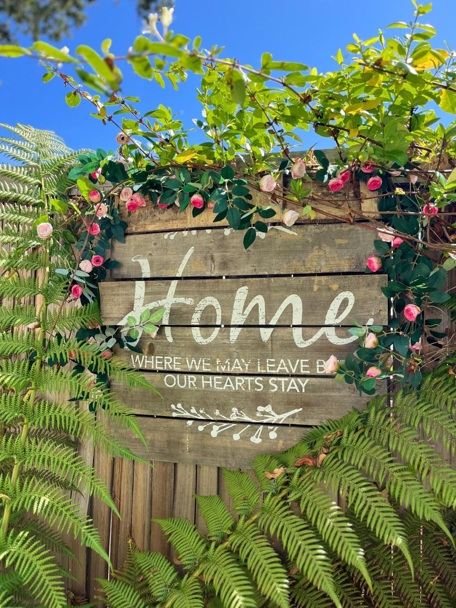 Gorgeous 3-bdrm Home, Walk To Town And Ferienhaus