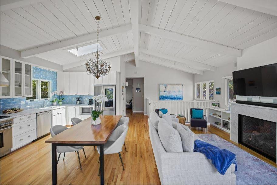 Gorgeous 3-bdrm Home, Walk To Town And Ferienhaus Carmel-by-the-Sea