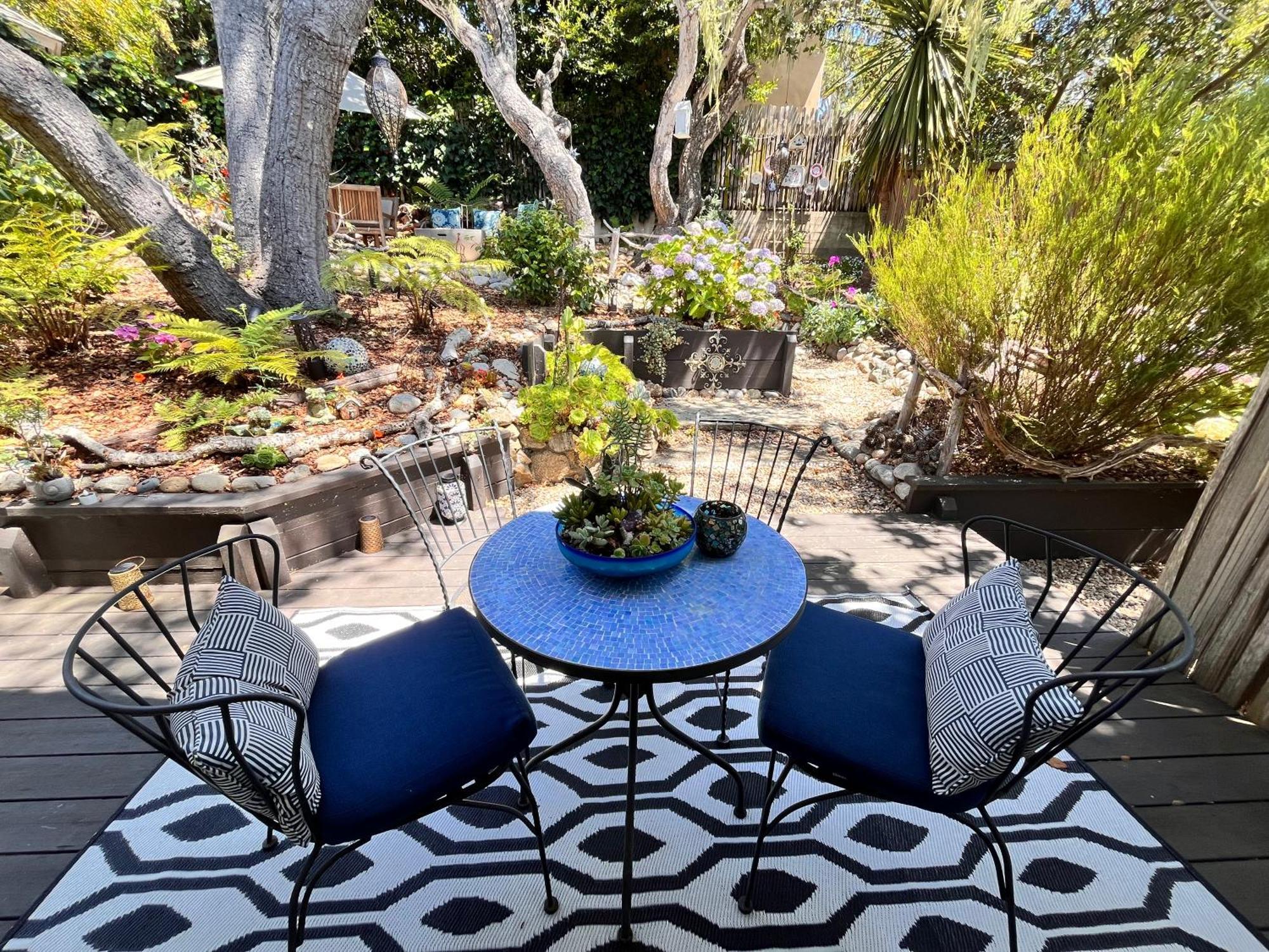 Ferienhaus Gorgeous 3-bdrm Home, Walk To Town And
